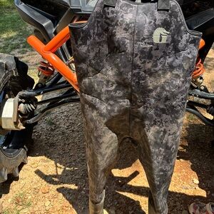 Camouflage GatorWaders for Men